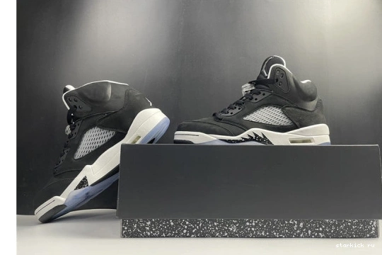 CT4838-011 Jordan CT4838-011 Air 5 “Oreo” 0722